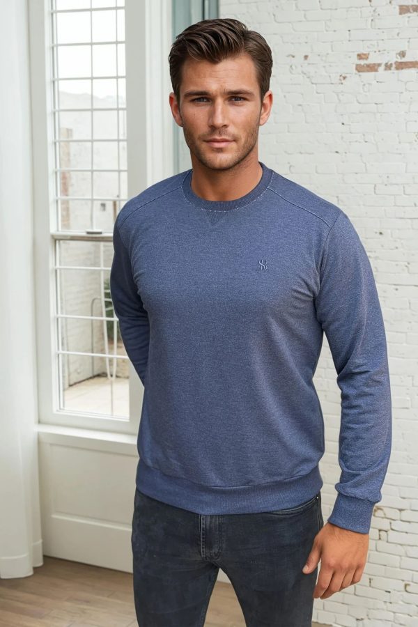 dukserica sa suptilnim štepom plava melirana dukserica okrugli izrez štep tačkice regular fit